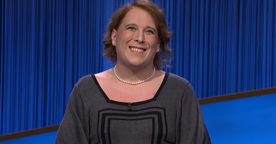 Amy Schneider Becomes First Woman to Surpass  Million on ‘Jeopardy!’ Amy Schneider Becomes First Woman to Surpass  Million on ‘Jeopardy!’
